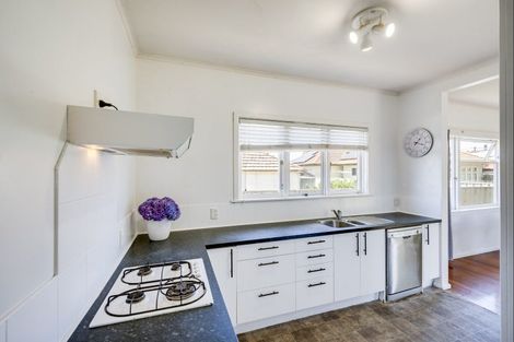 Photo of property in 911 Rangiora Street, Mahora, Hastings, 4120