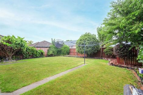 Photo of property in 53 Greendale Avenue, Avonhead, Christchurch, 8042
