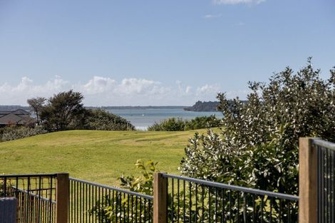 Photo of property in 13 Shoreview Close, Omokoroa, 3114