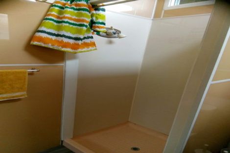 Photo of property in 31 Matama Road, Glen Eden, Auckland, 0602