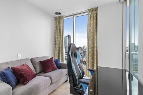 Photo of property in Sentinel Apartments, 601/3 Northcroft Street, Takapuna, Auckland, 0622