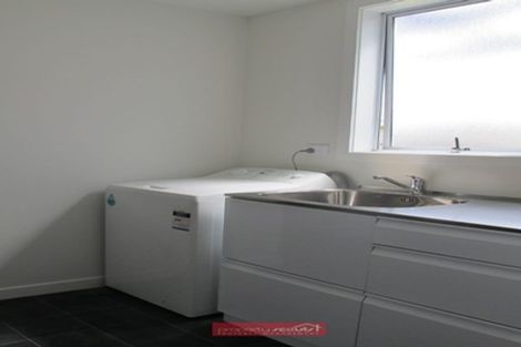 Photo of property in 84 Reid Road, South Dunedin, Dunedin, 9012