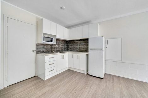 Photo of property in 36 Eugenia Rise, Totara Heights, Auckland, 2105