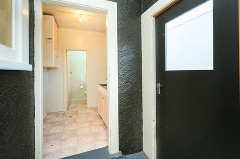 Photo of property in 32 Follett Street, Marton, 4710