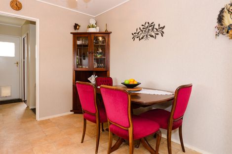 Photo of property in 15a Meadowbrook Drive, Cloverlea, Palmerston North, 4412