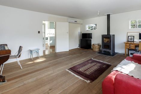 Photo of property in 2/125b Tasman Street, Nelson, 7010