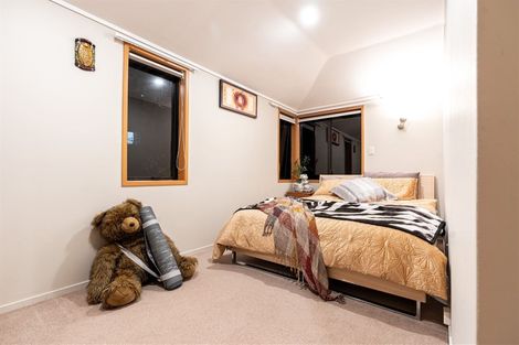 Photo of property in 19 Kitewao Street, Northcote, Auckland, 0627