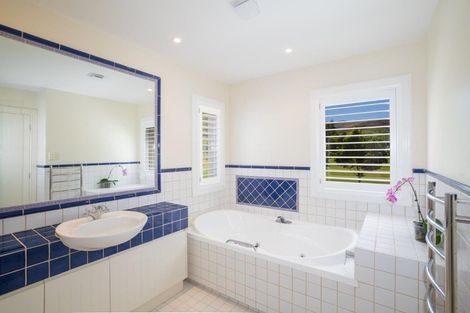 Photo of property in Millbrook Resort, 2 Streamside Lane, Arrowtown, 9371