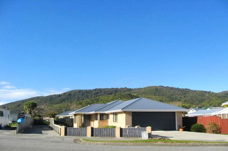 Photo of property in 5a Marsden Road, Greymouth, 7805