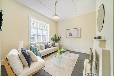 Photo of property in 37 Plunket Avenue, Petone, Lower Hutt, 5012