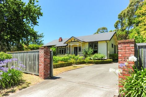 Photo of property in 35 Iona Road, Havelock North, 4130