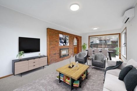 Photo of property in 1/18 East Coast Road, Milford, Auckland, 0620