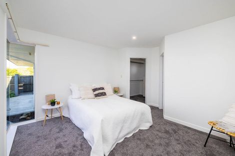 Photo of property in 19a Lake Terrace Road, Burwood, Christchurch, 8061
