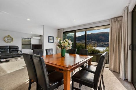 Photo of property in 379 Peninsula Road, Kelvin Heights, Queenstown, 9300