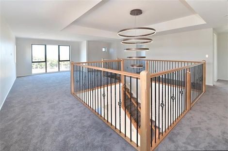 Photo of property in 243 West Hoe Heights, Orewa, 0931