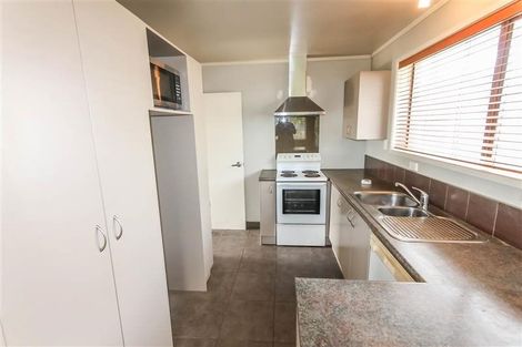 Photo of property in 1/168 Hutchinson Avenue, New Lynn, Auckland, 0600