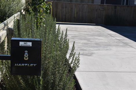 Photo of property in 8 Hartley Avenue, Carterton, 5713