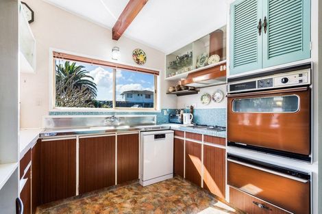 Photo of property in 20 Mountain Road, Morningside, Whangarei, 0110