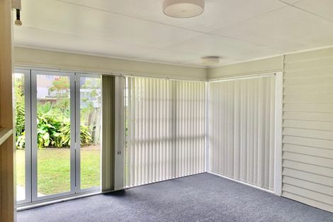 Photo of property in 44 Merriefield Avenue, Forrest Hill, Auckland, 0620