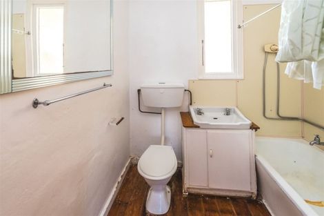 Photo of property in 38 Carlton Avenue, Gonville, Whanganui, 4500