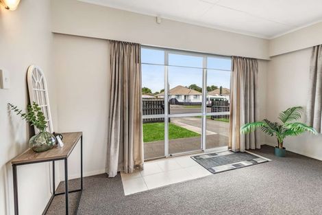 Photo of property in 27 Middlesex Street, Levin, 5510