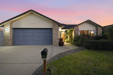 Photo of property in 40 Mcleod Place, Papamoa Beach, Papamoa, 3118