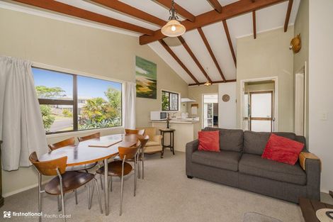 Photo of property in 1 Norfolk Place, Tairua, 3508