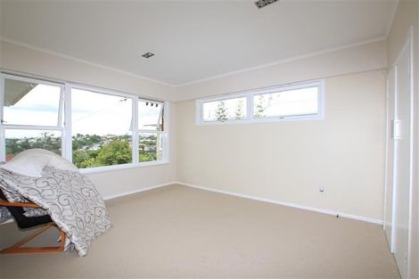 Photo of property in 12 City View Terrace, Birkenhead, Auckland, 0626