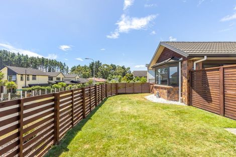 Photo of property in 22 Bluewater Place, Paraparaumu, 5032