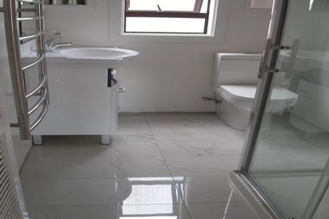 Photo of property in 1/64 Landscape Road, Mount Eden, Auckland, 1024