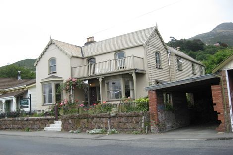 Photo of property in 16 Godley Quay, Lyttelton, 8082