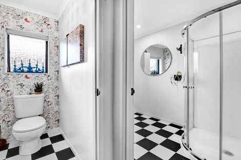 Photo of property in 8a Birdwood Avenue, Moturoa, New Plymouth, 4310