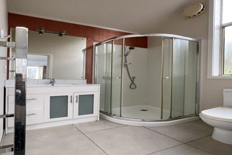 Photo of property in 14 Mcfetridge Place, Hillcrest, Auckland, 0627