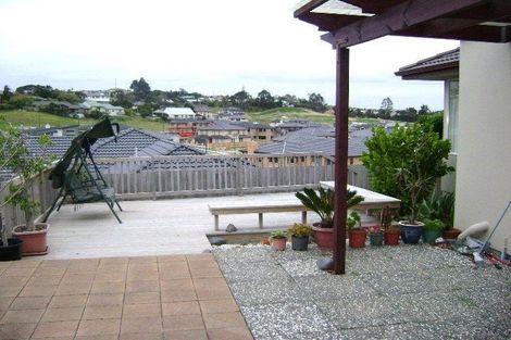 Photo of property in 7 Andara Close, Pinehill, Auckland, 0632
