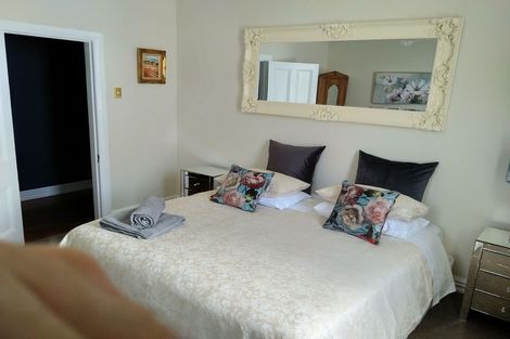 Photo of property in 32a Esther Street, Martinborough, 5711