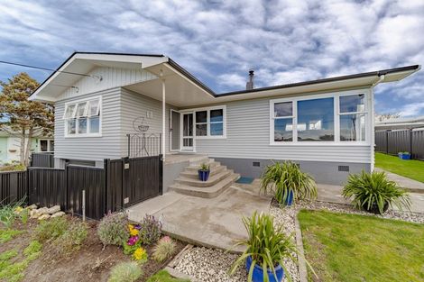 Photo of property in 4 Albert Street, Waipukurau, 4200