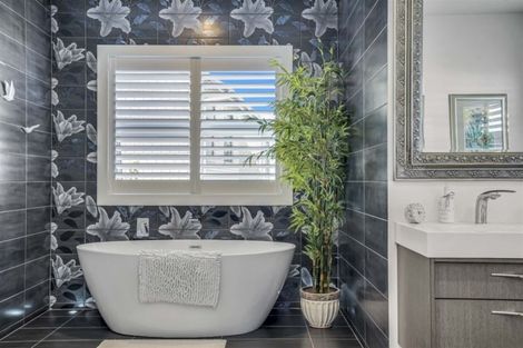 Photo of property in 124 Lake Road, Frankton, Hamilton, 3204