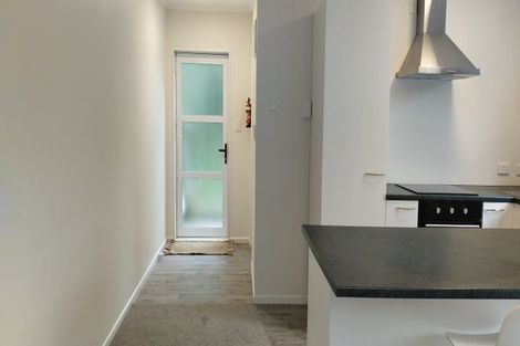 Photo of property in 12 Mataroa Avenue, Northland, Wellington, 6012