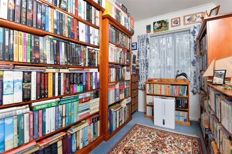 Photo of property in 2 Rosella Grove, Waimauku, 0812