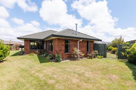 Photo of property in 2 Masefield Terrace, Kelvin Grove, Palmerston North, 4414