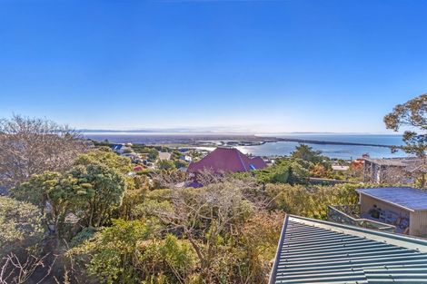 Photo of property in 272 Mount Pleasant Road, Mount Pleasant, Christchurch, 8081