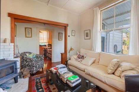 Photo of property in 1 Harvey Road, Bluff Hill, Napier, 4110