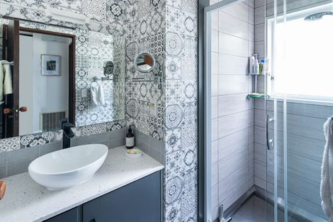 Photo of property in 52 Highbury Road, Highbury, Wellington, 6012