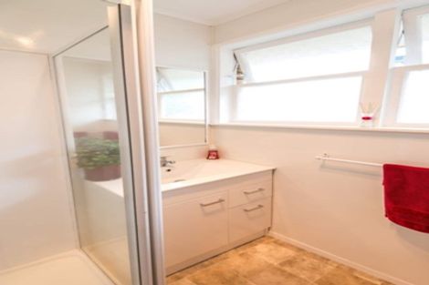 Photo of property in 1/236 Pakuranga Road, Pakuranga Heights, Auckland, 2010