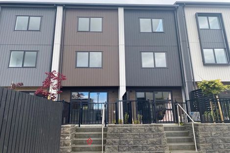 Photo of property in 28 Selo Street, Glen Eden, Auckland, 0602