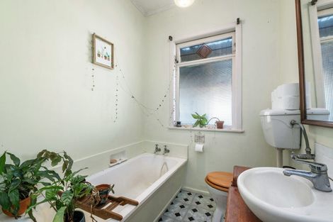 Photo of property in 102a Clayton Road, Mangakakahi, Rotorua, 3015