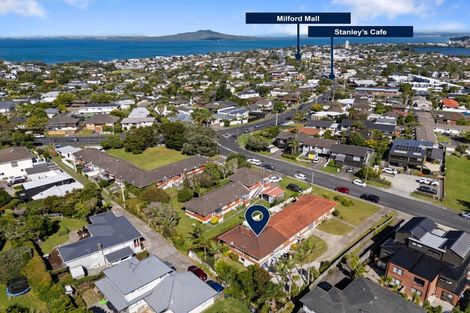 Photo of property in 3/3 Marsh Avenue, Forrest Hill, Auckland, 0620