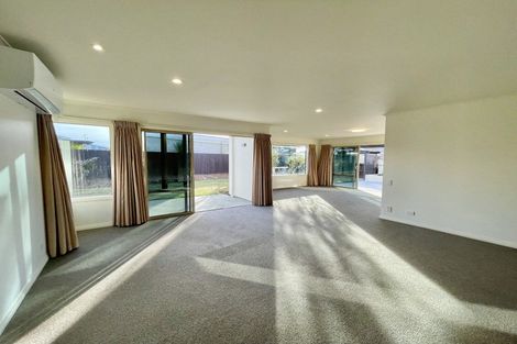 Photo of property in 2a Chateau Close, Gleniti, Timaru, 7910