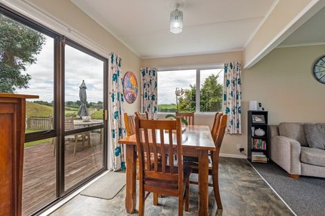 Photo of property in 211 Stanway Road, Halcombe, Feilding, 4779