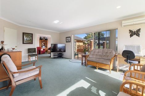 Photo of property in 2 Botany Place, Ohauiti, Tauranga, 3112